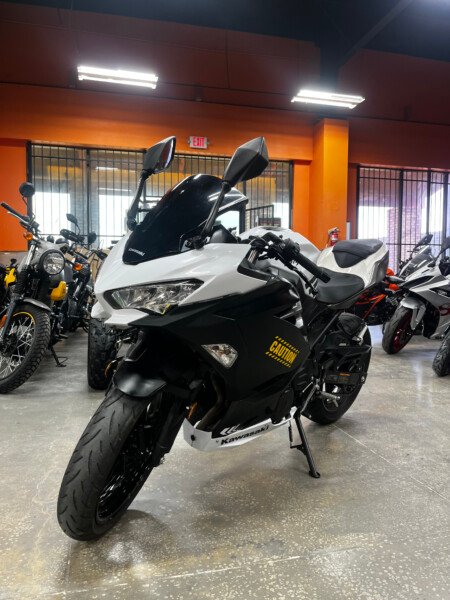 2023 Kawasaki Ninja 400