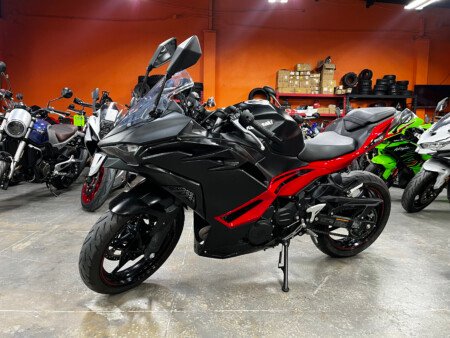 2025 Kawasaki Ninja 500