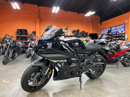 2024 Yamaha YZF-R7