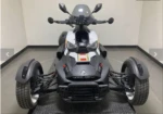900
