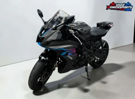YZF-R7