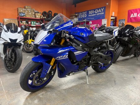 YAMAHA YZF-R1 2017 low miles